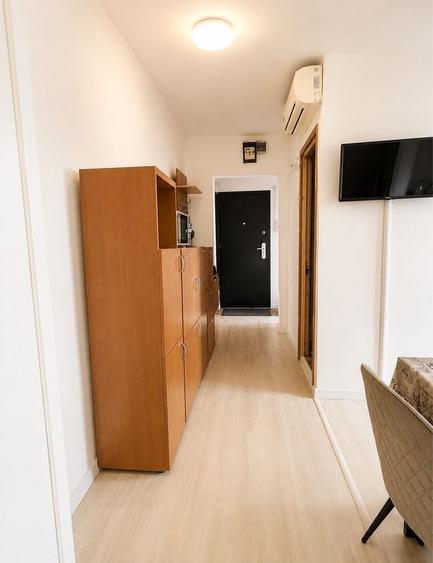 Apartament cu 2 camere decomandat în Rovine