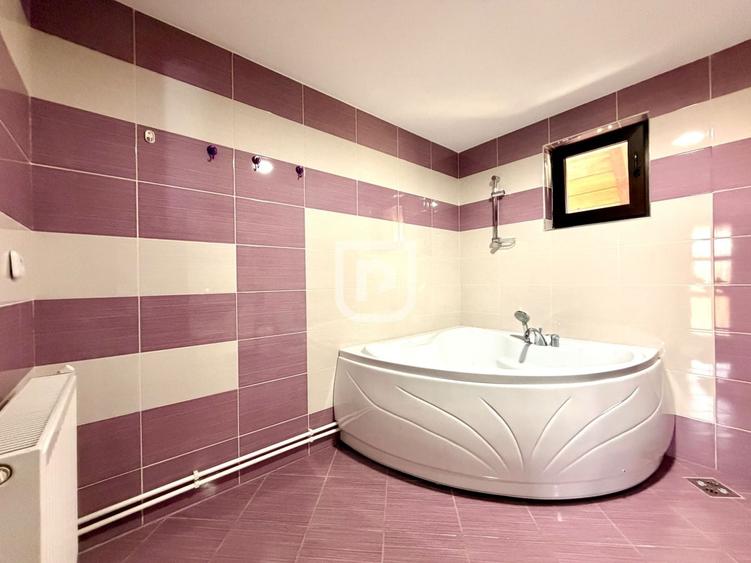 Casă individuală cu 3 camere cu Canalizare în Vârfu Dealului