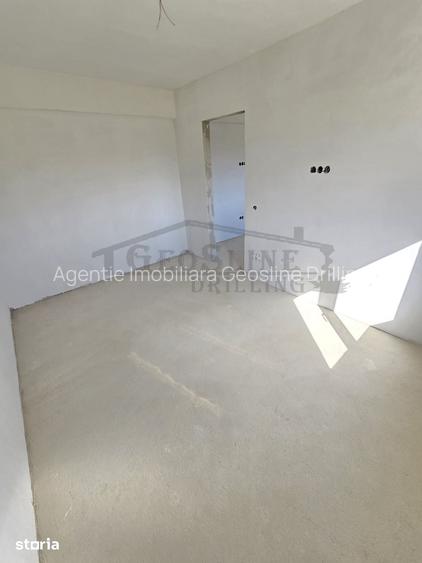Apartament 3 camere Baie cu geam Calea Baciului Petrom
