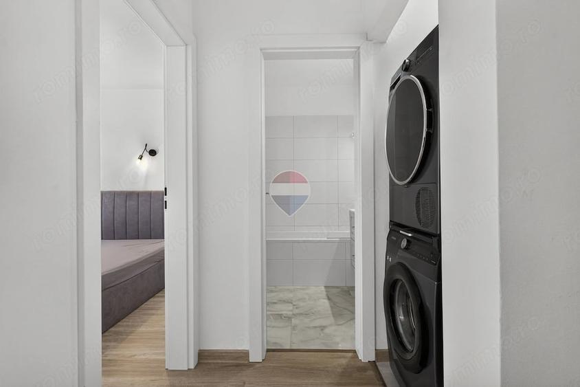 Apartament cu 4 camere decomandat în Polivalentă