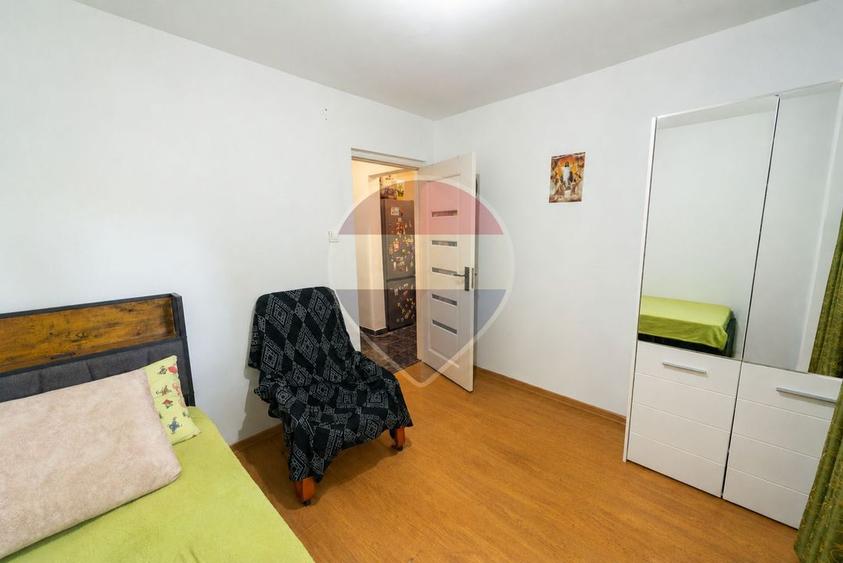 Apartament cu 2 camere decomandat, mobilat în Valea Ialomiței