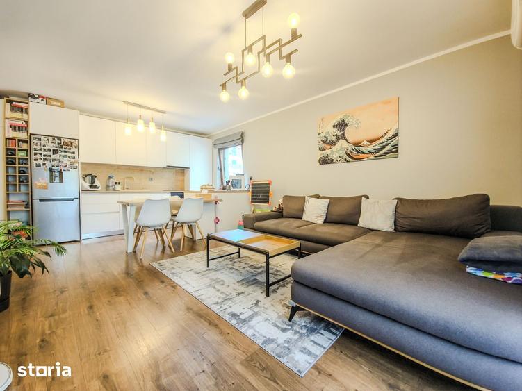 Apartament cu 3 camere semidecomandat în Europa