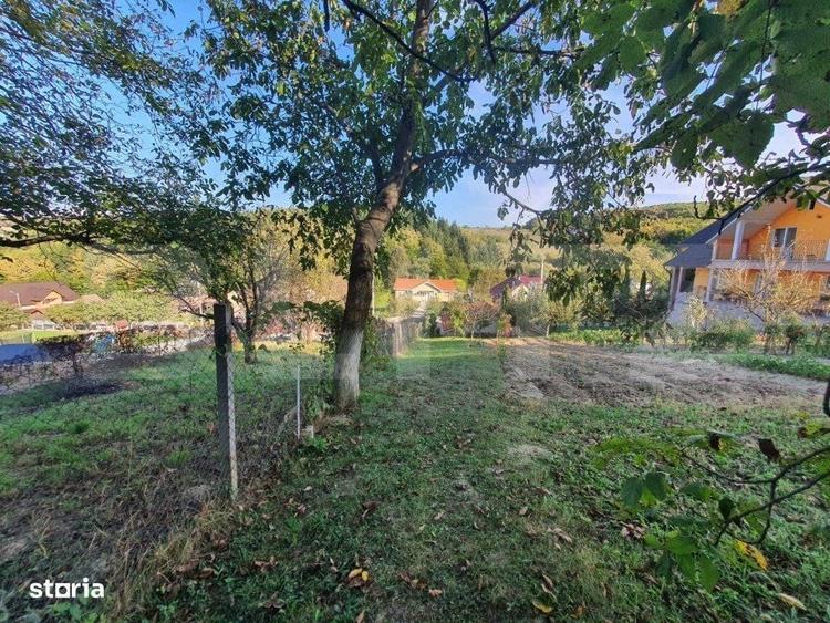 Teren intravilan, podul Jelnei foarte aproape de oras,11 Arii. - 2