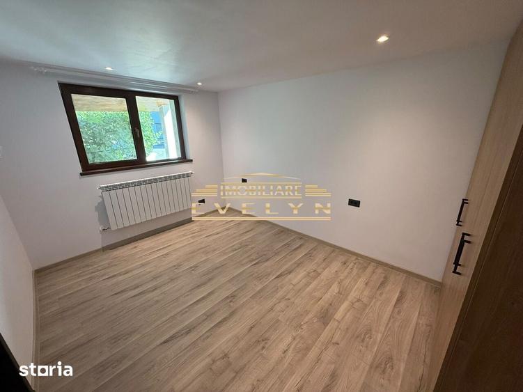 Casă cu 3 camere decomandat cu Teren 496 Mp în Central