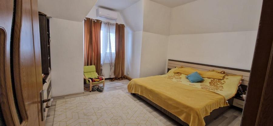 Casă individuală cu 4 camere cu Piscina în Săcălaz