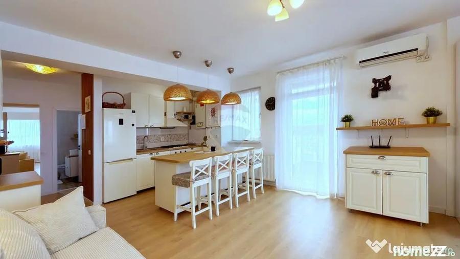 Apartament cu 3 camere semidecomandat în Colentina