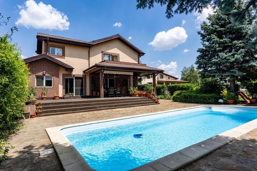 Casă individuală cu 7 camere cu Piscina în Siliștea Snagovului