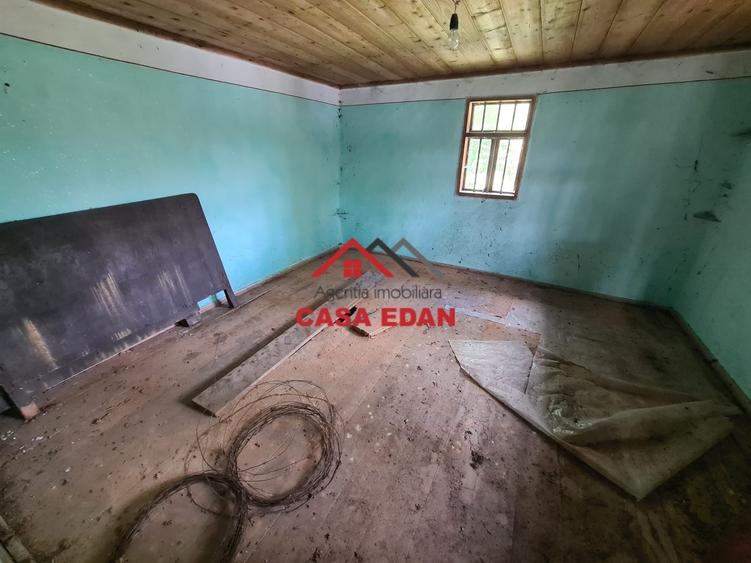 Casă individuală cu 2 camere cu Teren 894 Mp în Breaza