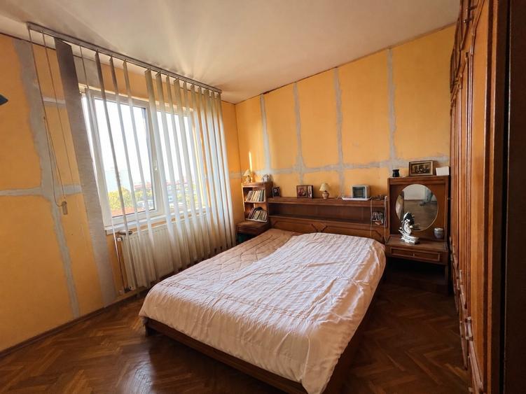 Apartament cu 3 camere decomandat, mobilat în Circumvalațiunii