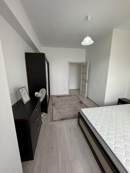 Apartament cu 3 camere decomandat în Mihai Bravu