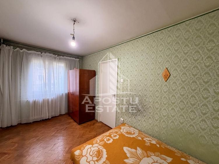 Apartament cu 2 camere semidecomandat, mobilat în Central