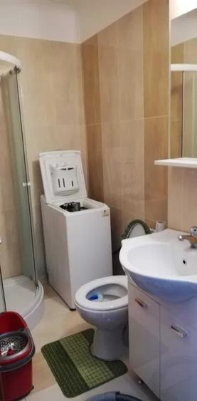 Garsonieră decomandată, mobilată în Târgu Cucu
