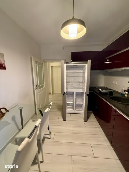 Apartament cu 3 camere decomandat în Central