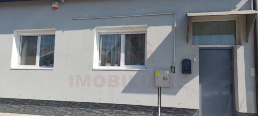 Duplex cu 4 camere cu Canalizare în Central