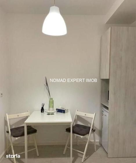 Garsonieră decomandată în Cișmigiu