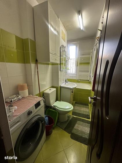 Apartament cu 3 camere în Micro 19