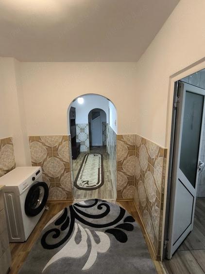 Apartament cu 3 camere decomandat în Mircea cel Bătrân
