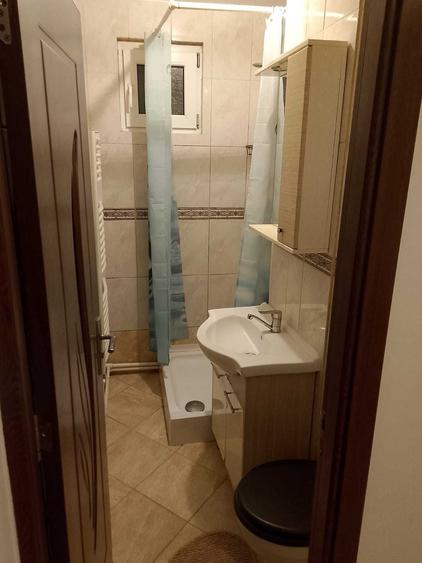 Apartament cu 2 camere decomandat în Exterior Vest