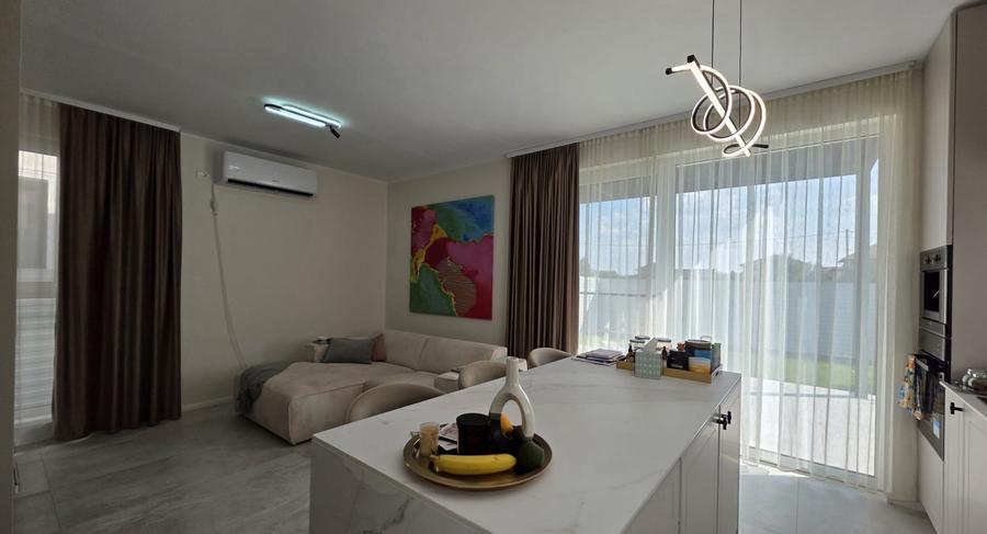 Duplex cu 4 camere cu Canalizare în Dumbrăvița