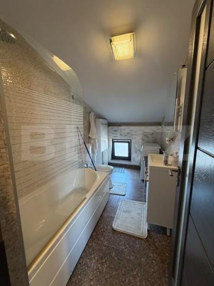 Apartament cu 2 camere semidecomandat, mobilat în Florești