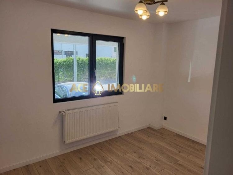 Apartament cu 3 camere semidecomandat, mobilat în Voluntari