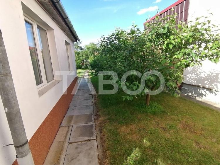 Duplex cu 3 camere semidecomandat cu Canalizare în Calea Poplăcii