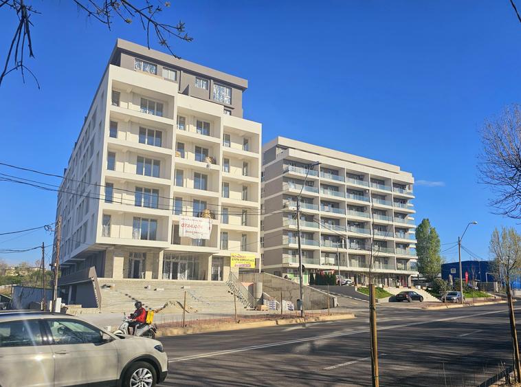 Apartament cu 2 camere decomandat în Vitan
