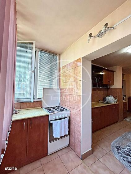 Apartament cu 3 camere decomandat în Rogerius
