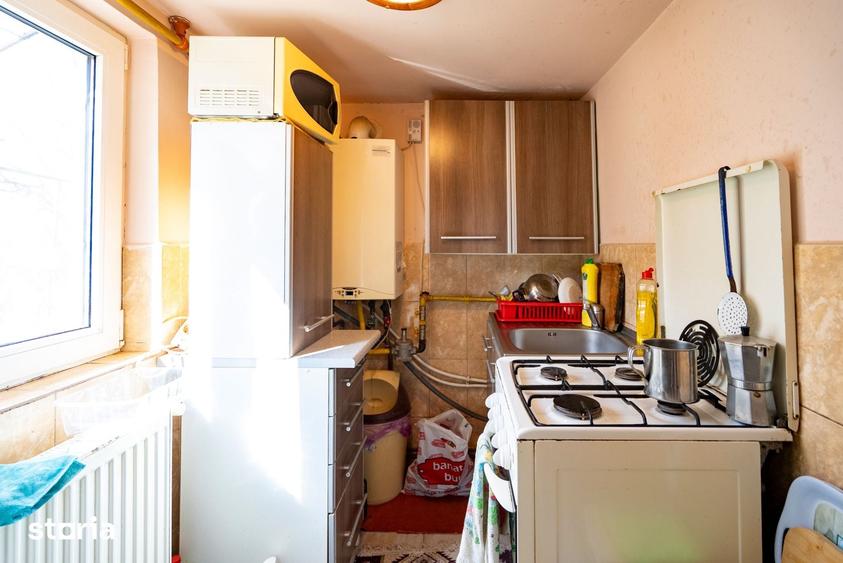 Casă cu 2 camere cu Teren 1068 Mp în Iorga