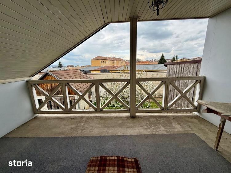 Casă cu 3 camere cu Teren 539 Mp în Dâmbu Pietros