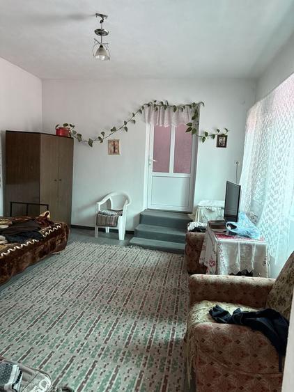 Casă cu 4 camere în Ioaniș