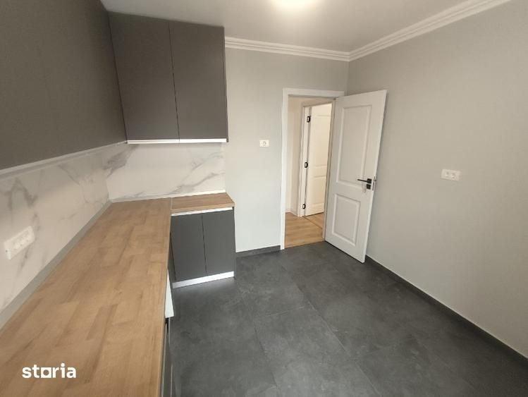 Apartament cu 3 camere în 1 Mai