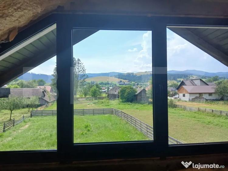 Casă cu 5 camere cu Teren 1675 Mp în Mănăstirea Humorului