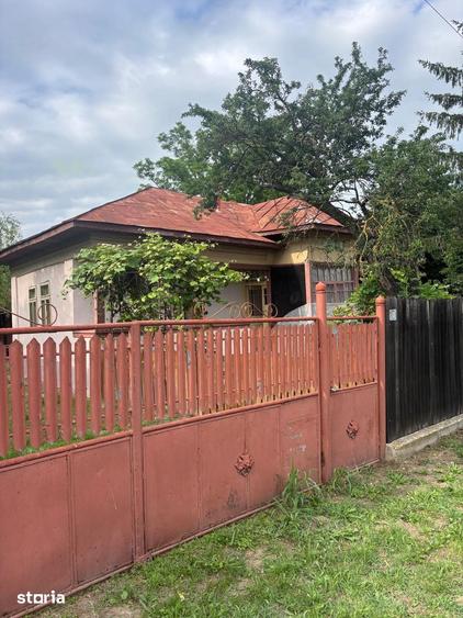 Casă cu 3 camere cu Teren 2775 Mp în Cornățelu