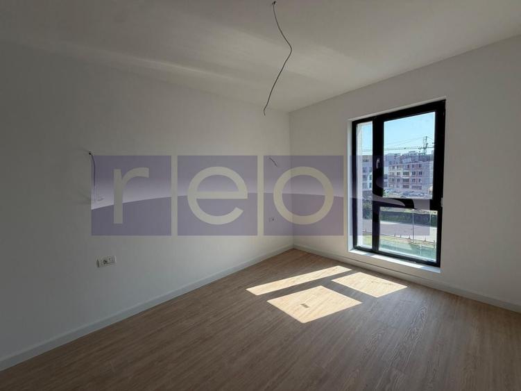 Apartament cu 4 camere, mobilat în Central