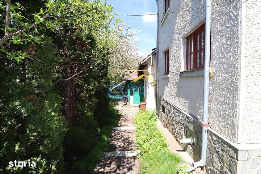 Casă cu 5 camere cu Teren 389 Mp în Central