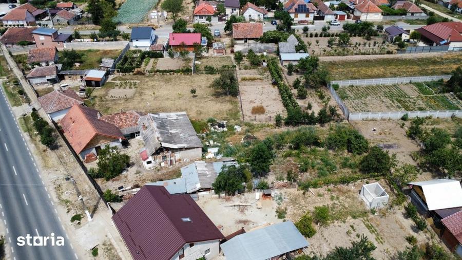 Casă cu 6 camere cu Teren 1200 Mp în Central