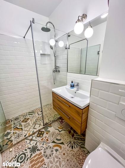 Apartament cu 3 camere, mobilat în Lazaret