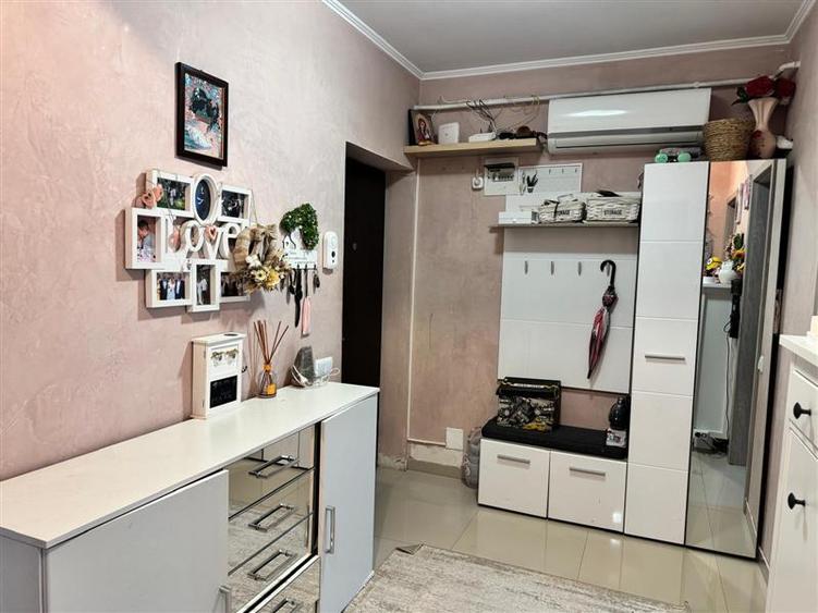 Apartament cu 2 camere decomandat, mobilat în Aeroport