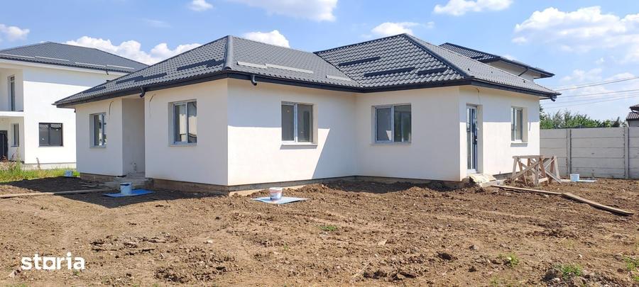 Casă cu 4 camere cu Teren 500 Mp în Dragomirești-Vale