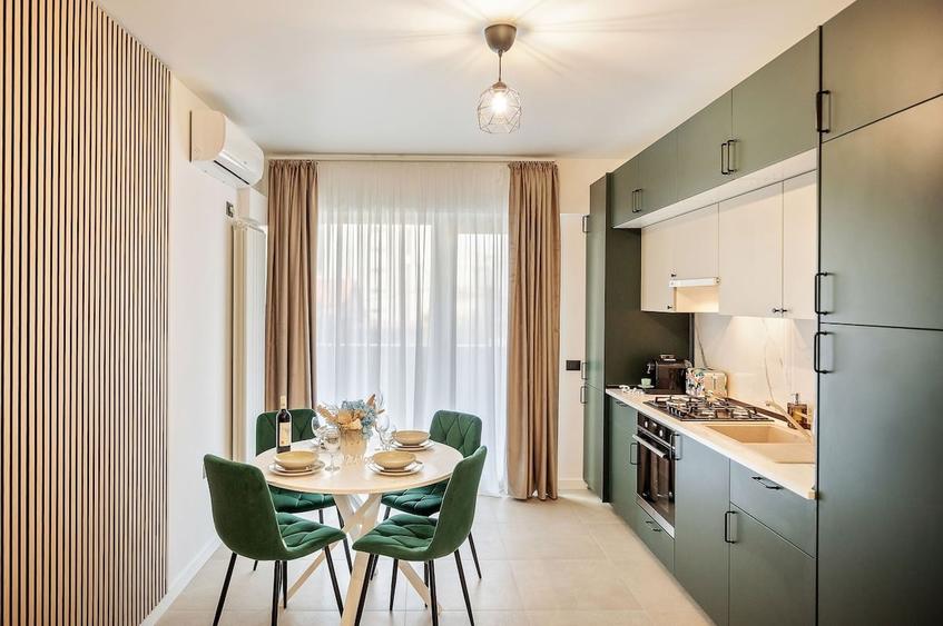 Apartament cu 2 camere decomandat în Mamaia-Sat