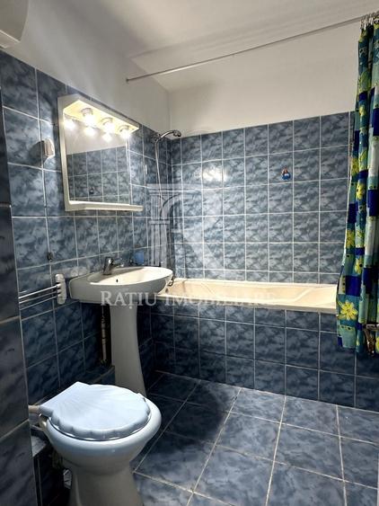 Apartament cu 3 camere decomandat în Lotus