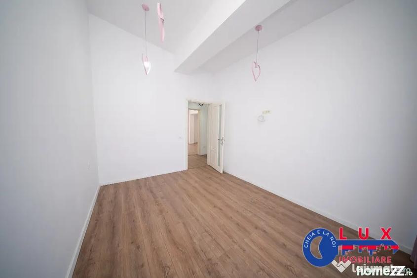 ID 6738 Vila P+M in zona 9 Mai - 8