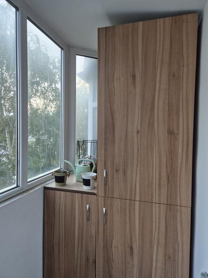 Apartament cu 3 camere decomandat în Exterior Vest