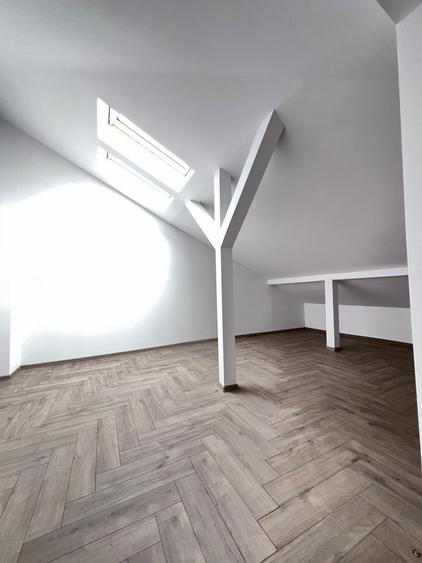 Duplex cu 5 camere cu Canalizare în Bragadiru