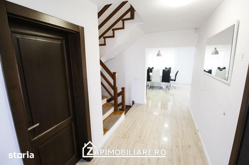 Casă cu 5 camere cu Teren 444 Mp în Corunca