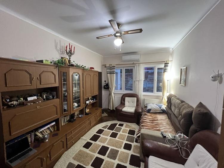 Apartament cu 2 camere decomandat în Sârbi