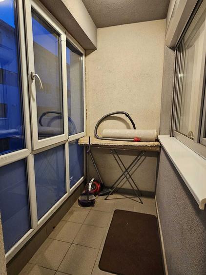 Apartament cu 2 camere semidecomandat în Roșu