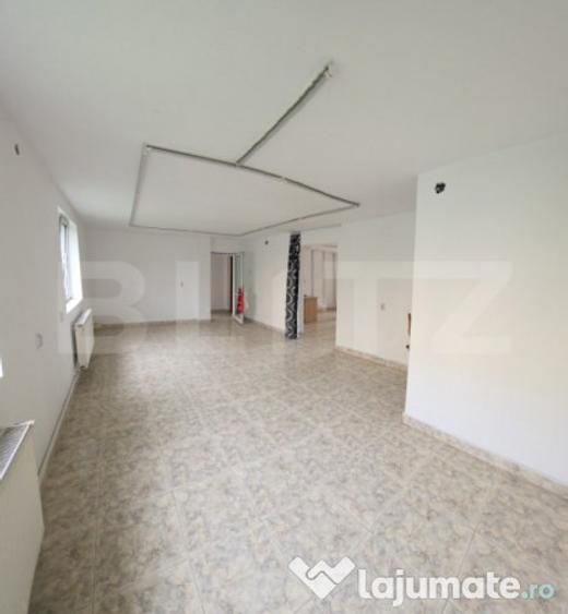 Spațiu comercial, de 85 mp, în Decebal
