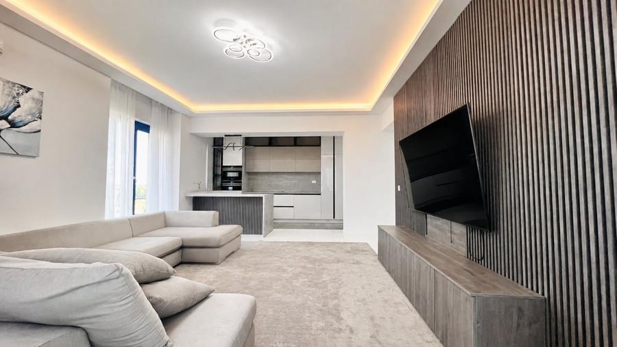 Apartament cu 4 camere, mobilat în Pipera